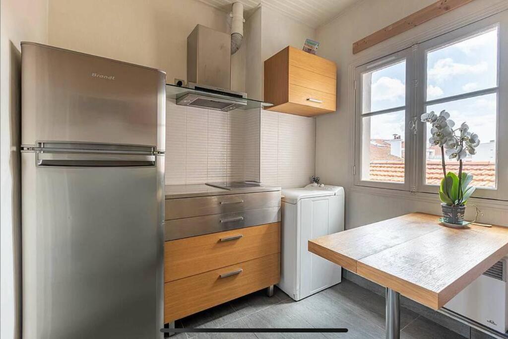 Apartamento Exceptionnel 3 Pieces Art Deco En Dernier Etage Avec Garage Prive Centre Biarritz