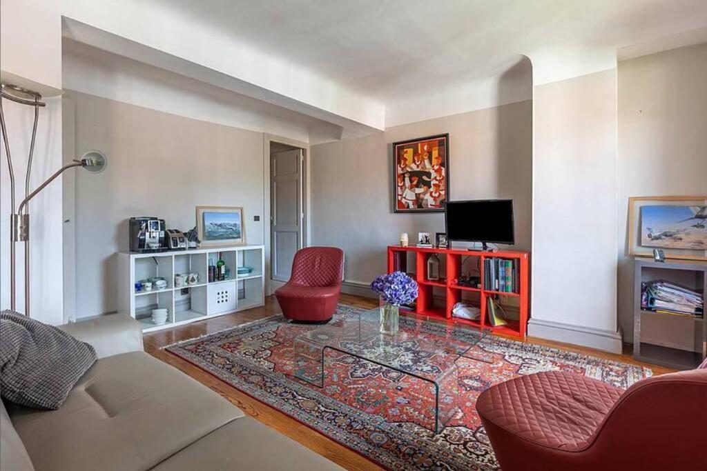 Apartamento Exceptionnel 3 Pieces Art Deco En Dernier Etage Avec Garage Prive Centre Biarritz